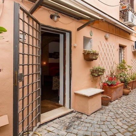 Independent With Garden - Bambin Gesu H - John Cabot Apartment Rome Exterior photo