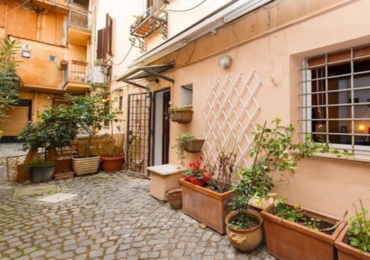 Independent With Garden - Bambin Gesu H - John Cabot Apartment Rome Exterior photo